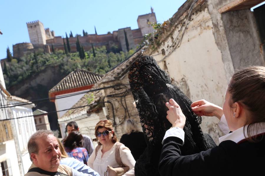 La Real Hermandad del Santo Via-Crucis, cofradía de Nazarenos de Nuestro Padre Jesús de la Amargura, María Santísima de las Lágrimas y Nuestra Señora de los reyes.