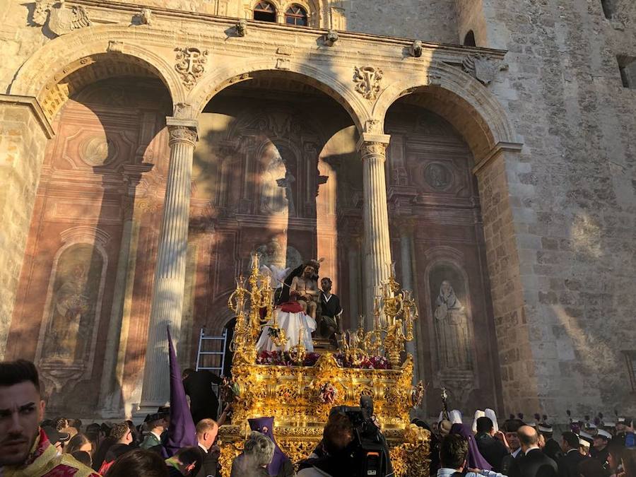 Cofradía del Señor de la Humildad, Soledad de Nuestra Señora y Dulce Nombre de Jesús, por las calles de la ciudad.