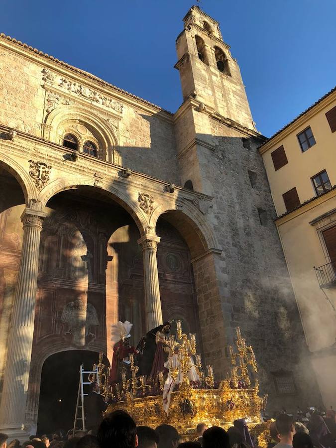 Cofradía del Señor de la Humildad, Soledad de Nuestra Señora y Dulce Nombre de Jesús, por las calles de la ciudad.