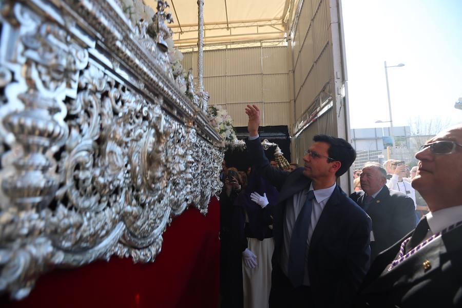 El Cristo de la Lanzada y María Santísima de la Caridad abren el Martes Santo desde la parroquia de Nuestra Señora de los Dolores