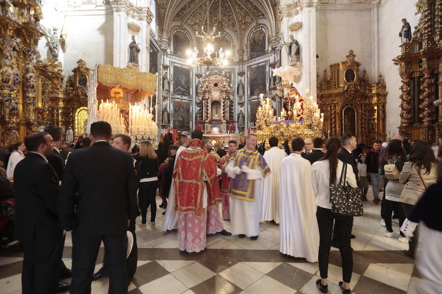 El blanco y el morado rinden tributo a Nuestro Padre Jesús de las Tres Caídas y Nuestra Señora del Rosario