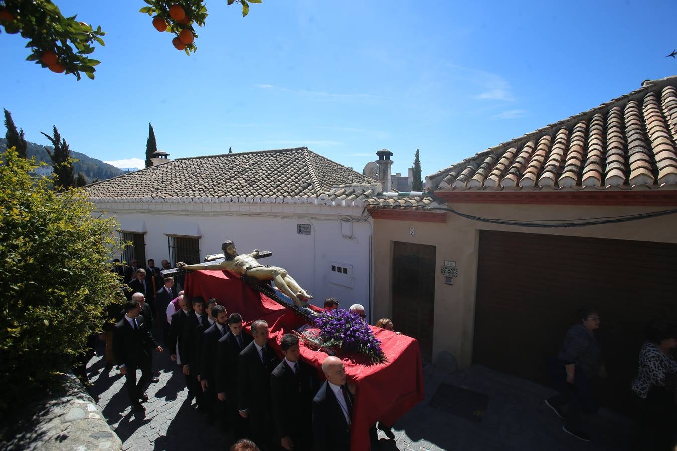 Traslado de la imagen del Cristo de la Misericordia desde el Albaicín al templo de San Pedro