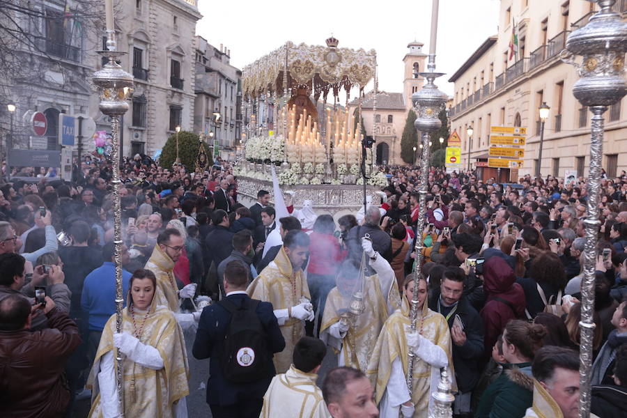 La hermandad de Nuestro Padre Jesús del Perdón y María Santísima de la Aurora Coronada procesiona este Jueves Santo