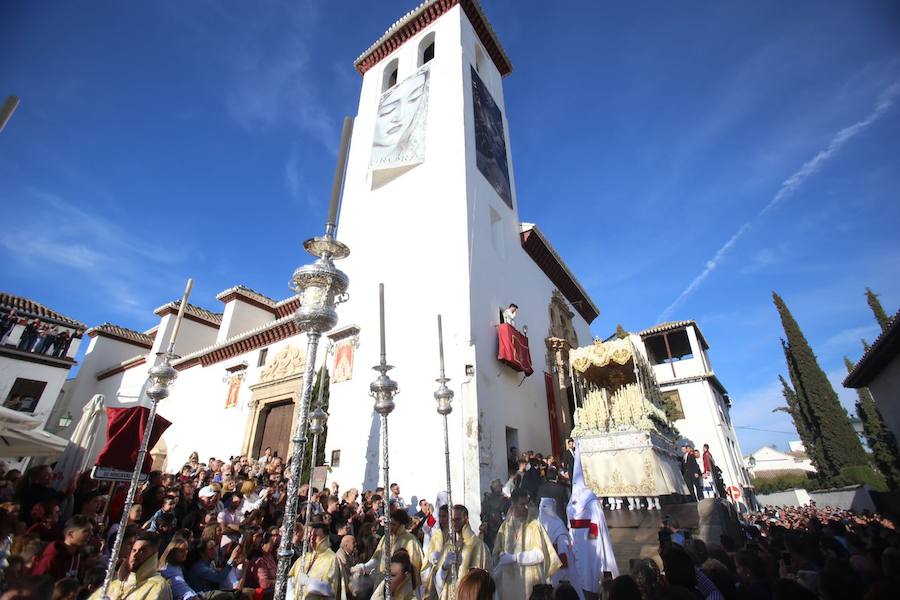 La hermandad de Nuestro Padre Jesús del Perdón y María Santísima de la Aurora Coronada procesiona este Jueves Santo