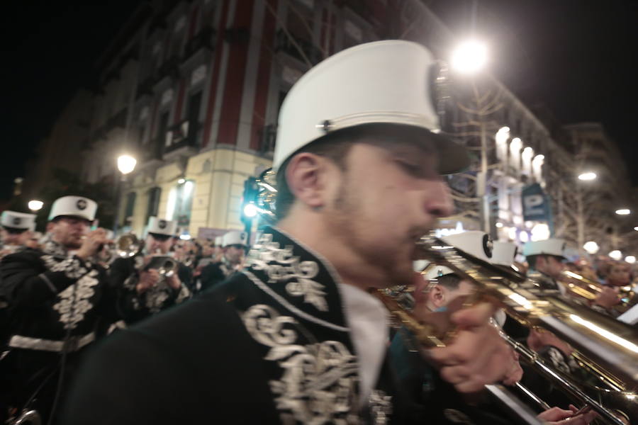 Cinco cofradías hacen hoy su recorrido por Granada. Sin duda, el Albaicín será el protagonista con La Concha, Aurora, Estrella y El Silencio 