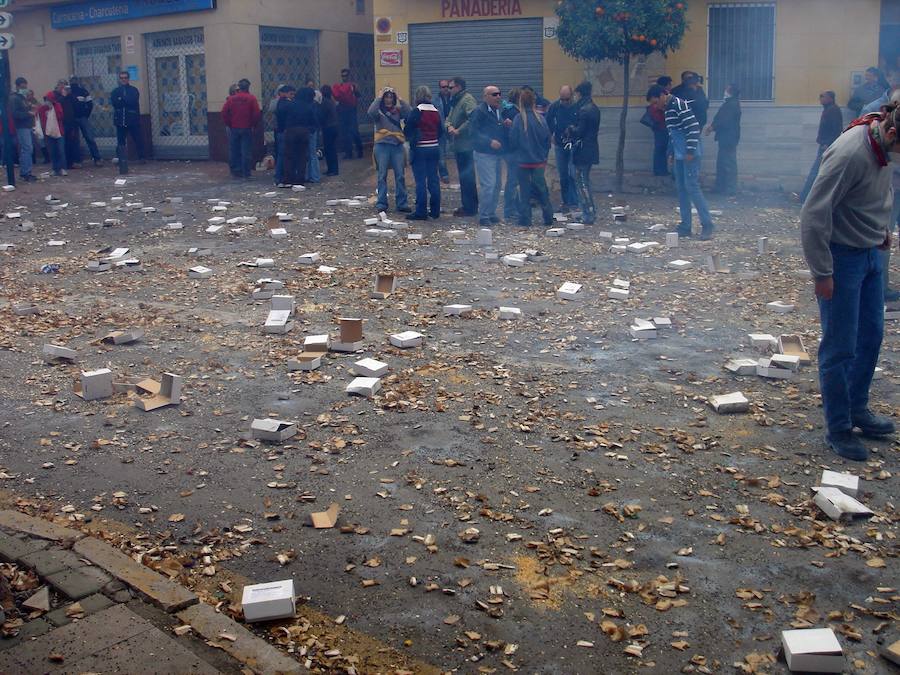 Desde hornazos, a reproducciones en miniatura de la Semana Santa, la provincia esconde tradiciones poco conocida para estos días.
