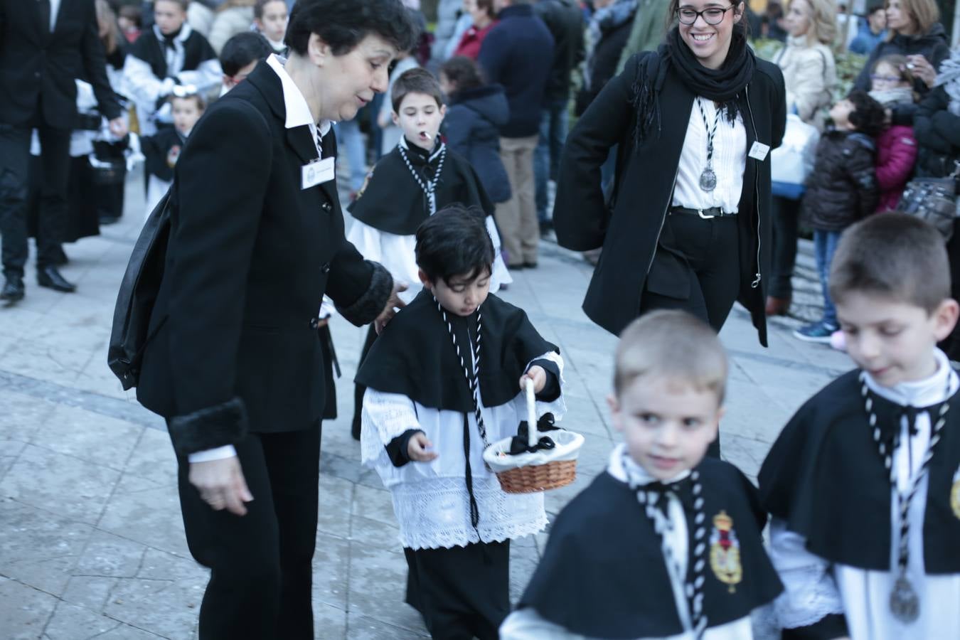 La cofradía del templo de San José de Calasanz estrena nuevo llamador para el paso de Cristo, realizado por Alberto Quiros, así como otro nuevo llamador para el paso de palio, una nueva parihuela en madera para el paso de Cristo y corona de espinas para el Señor, realizada por Antonio Hernández.