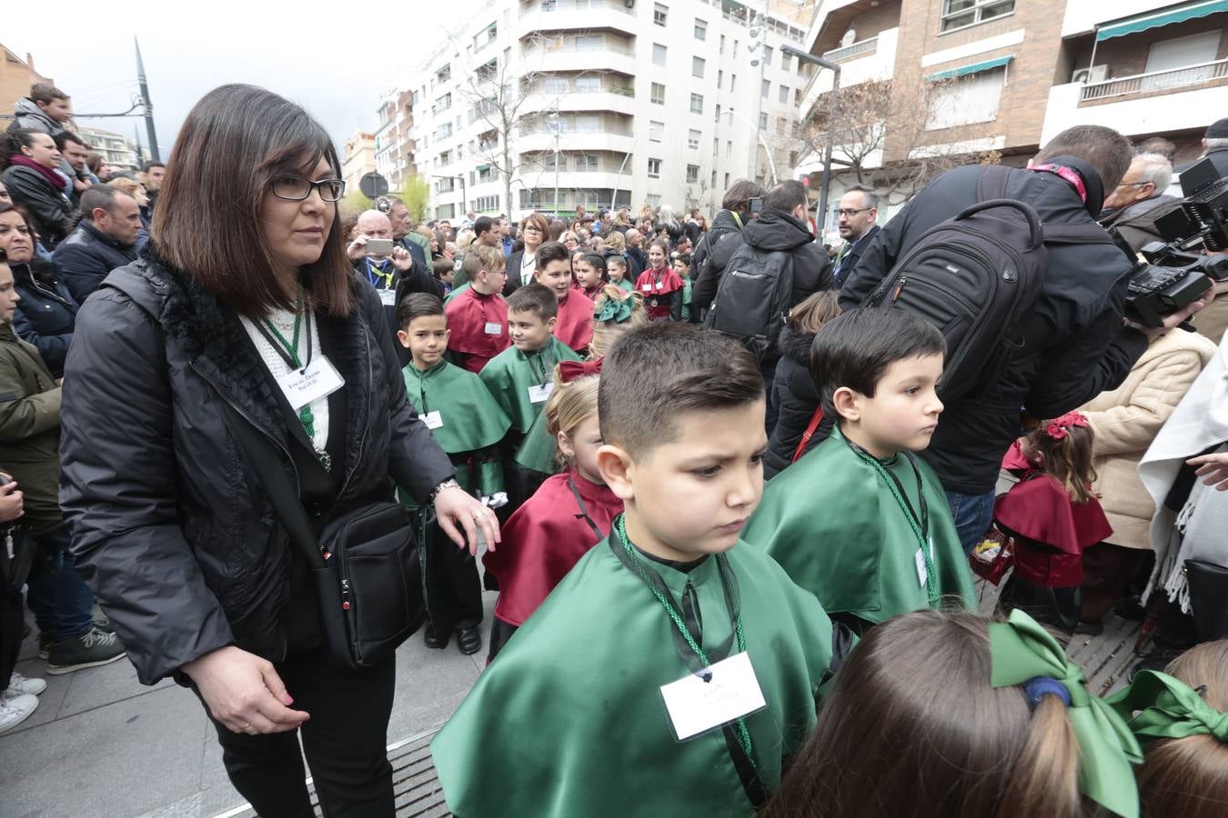 Este Viernes Santo ha vuelto la Legión a Granada. El Cristo de la Buena Muerte ha salido a las calles escoltado por una Escuadra de Gastadores de La Legión. En concreto, las unidades que se han desplazado hasta Granada pertenecen a la Brigada Rey Alfonso XIII II de la Legión con sede en Viator (Almería)