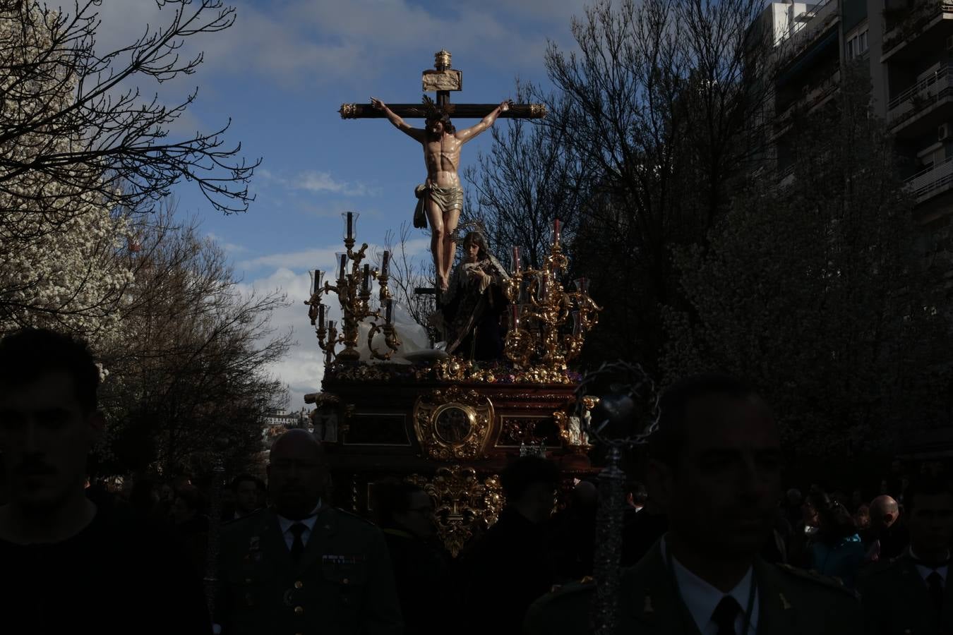 La lluvia obliga a la cofradía a volver a su templo