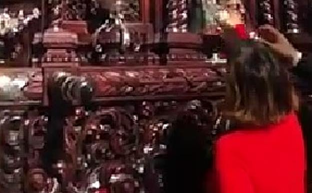 Chenoa, 'apasionada' de las cofradías de Granada