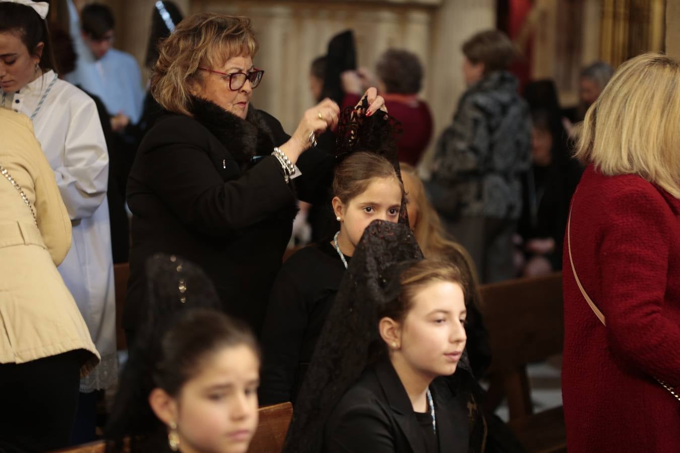 La cofradía del Resucitado de Regina Mundi pone hoy en la calle el gran estreno de esta Semana Santa. Se trata de las nuevas imágenes secundarias del paso: la Magdalena, San Juan y San Pedro. Las mismas ha sido realizadas por Israel Cornejo y vestidas por Benjamín Rodríguez. Hoy, por vez primera, salen a la calle.