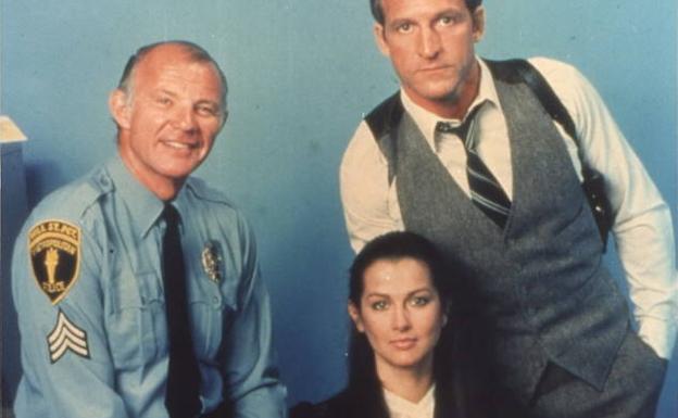 Conrad Michael, Veronica hamel y Daniel Travanti, actores de 'Canción triste de Hill Street'. 