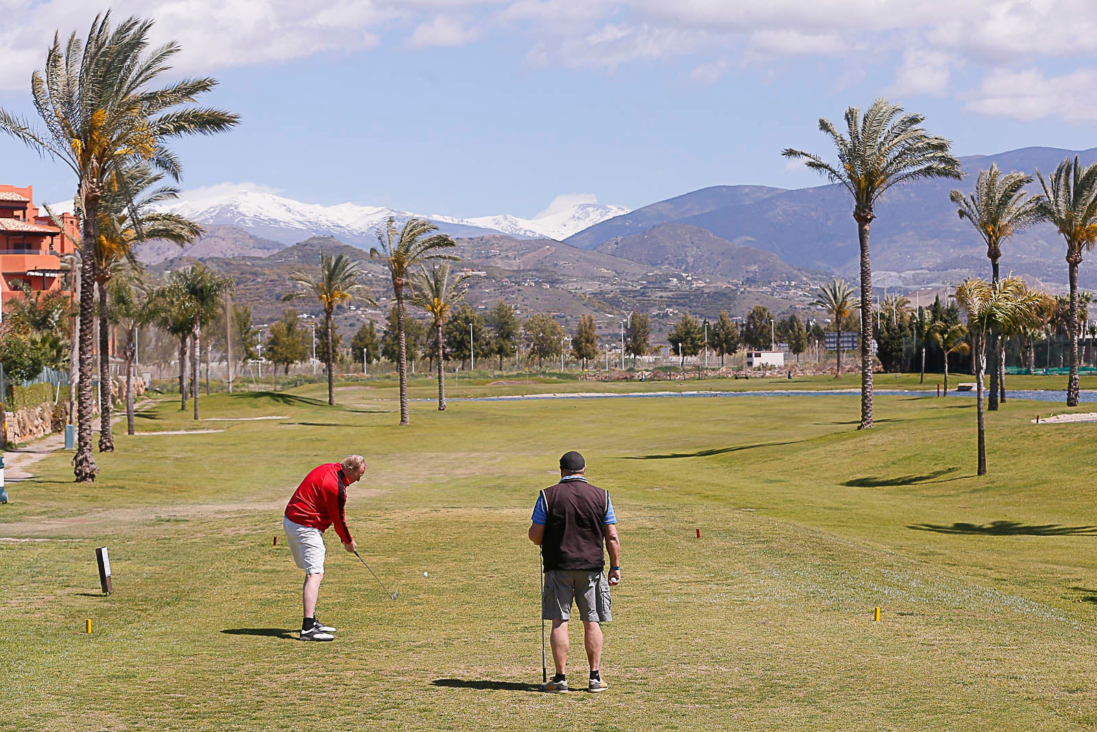 El Club de Golf Motril reunirá, con jugadores y propietarios de pisos, el dinero suficiente para salvar los terrenos del campo y alquilarlos