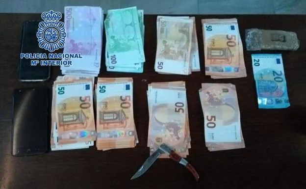 Detenido portando 51 gramos de hachís y más de 7.000 euros en la zona norte de Granada