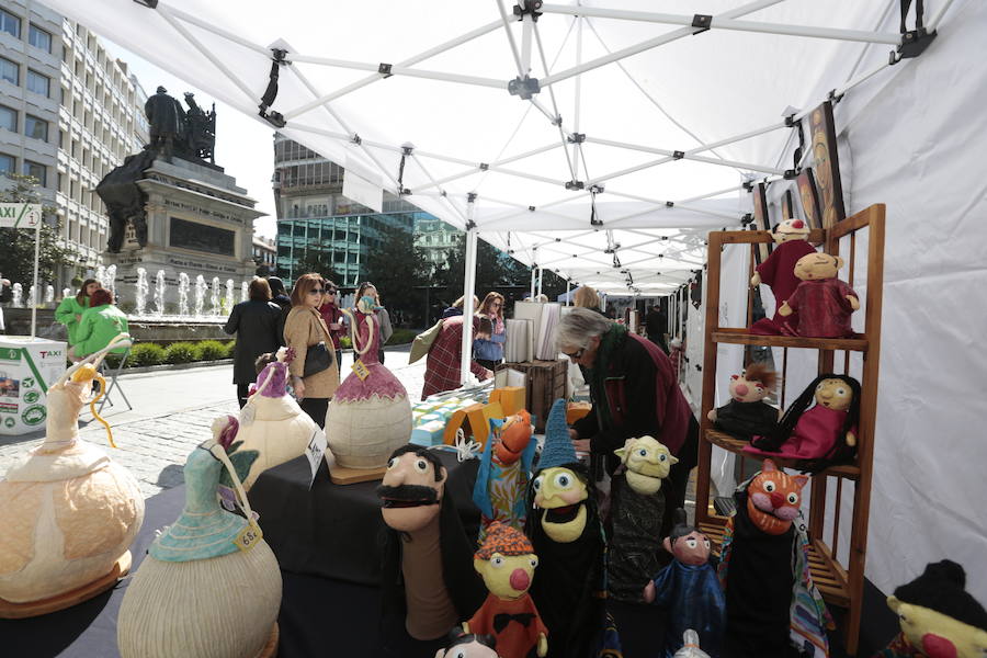 Desde primera hora de este sábado se puede disfrutar de actividades en el 'corazón' de la ciudad y los barrios