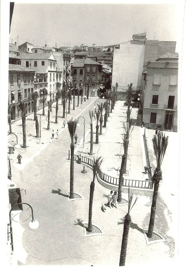 La plaza tras la reforma. 1987