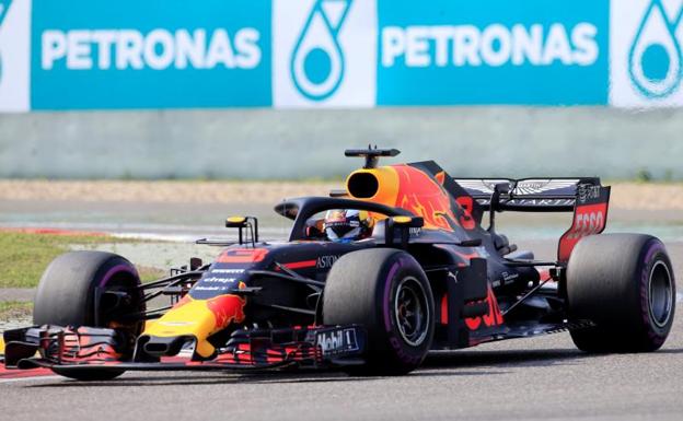 El Red Bull de Daniel Ricciardo durante la carrera. 