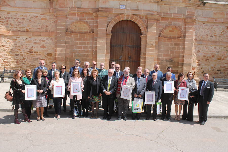 Carboneros entregó ayer sus premios Corazón de Olavidia | Entre los distinguidos, el periódico IDEAL, la Fundación Real Madrid y Baltasar Garzón