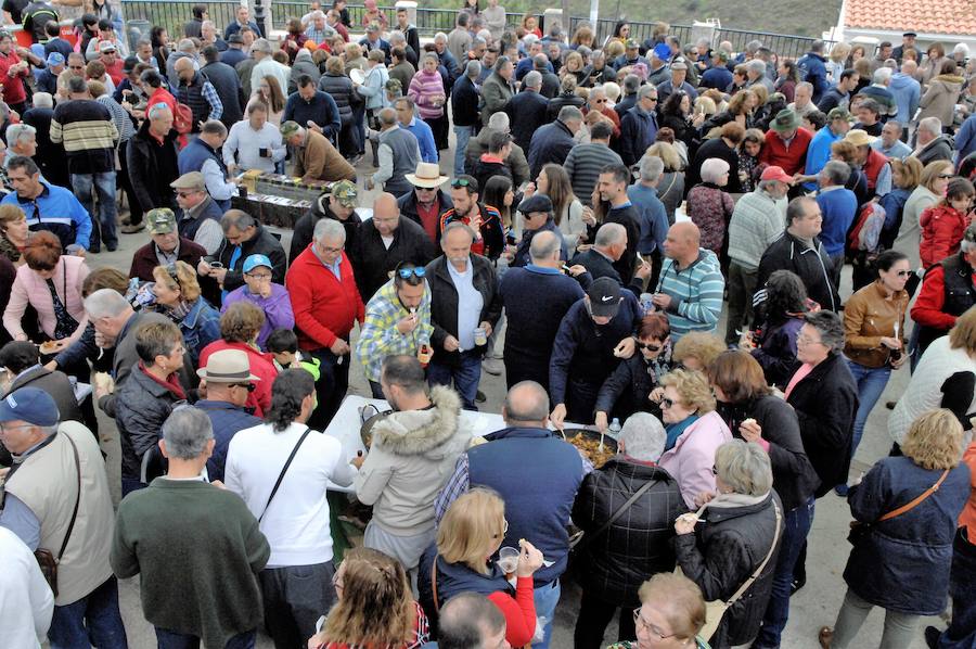 Este evento pretende dar a conocer la riqueza de este recóndito y pintoresco pueblo alpujarreño situado en la Sierra de la Contraviesa