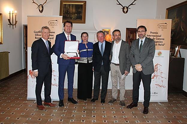 De izquierda a derecha, Dan Flynn, Javier Menéndez, Rosa Vañó, Francisco Vañó, Antonio Segura y Juan Gómez. 