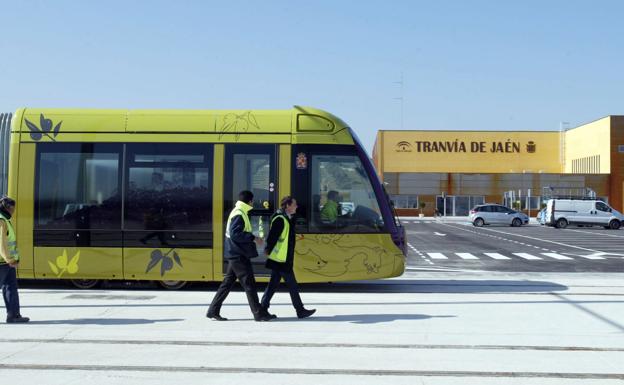 El PSOE propone que la Junta asuma la explotación del tranvía de Jaén