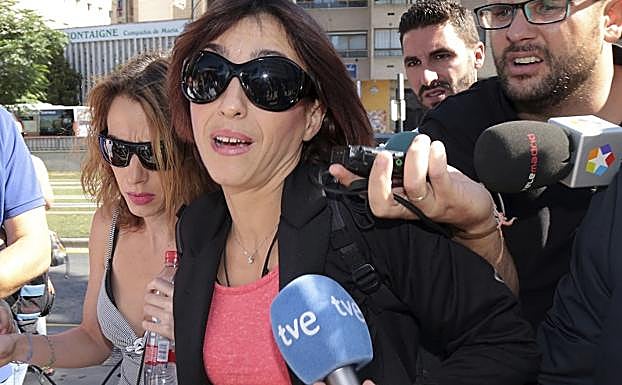 La anterior abogada de Juana Rivas afirma que abandonó el caso porque sentía «injerencias y presiones»