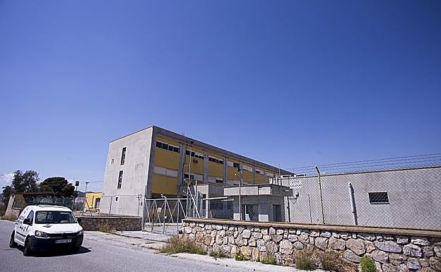 Pabellón donde irá el centro de inmigrantes de Motril. 