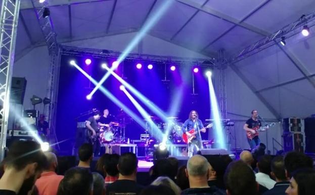 Más de 2.500 espectadores asisten en Vegas del Genil al Festival de Rock Andaluz