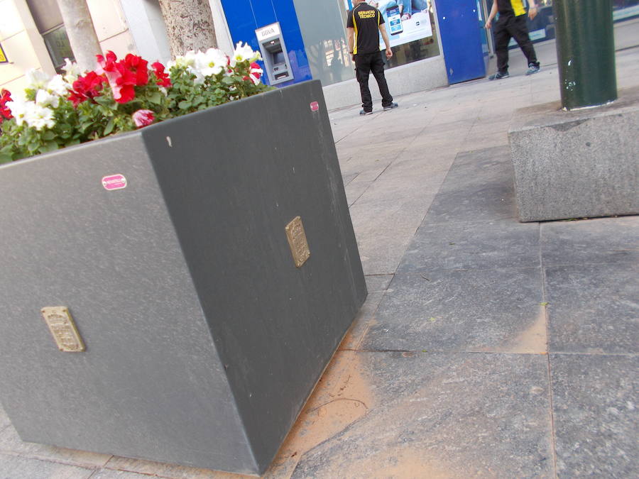 La Depresión Aislada en Niveles Altos que acecha al Golfo de Cádiz desde hace días, provoca vientos del sur que traen hasta la Bahía de Almería el polvo sahariano que hoy cubre gran parte del sur de la provincia