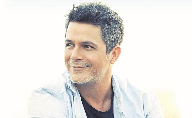 El documental cuenta la vida y trayectoria de Alejando Sanz. 