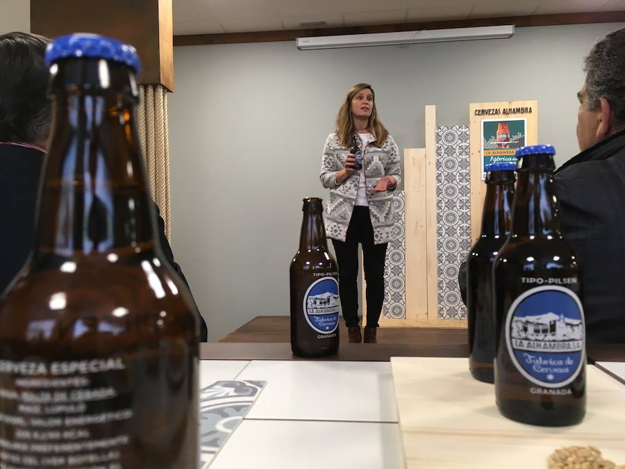 Presentación de la edición limitada de la cerveza granadina