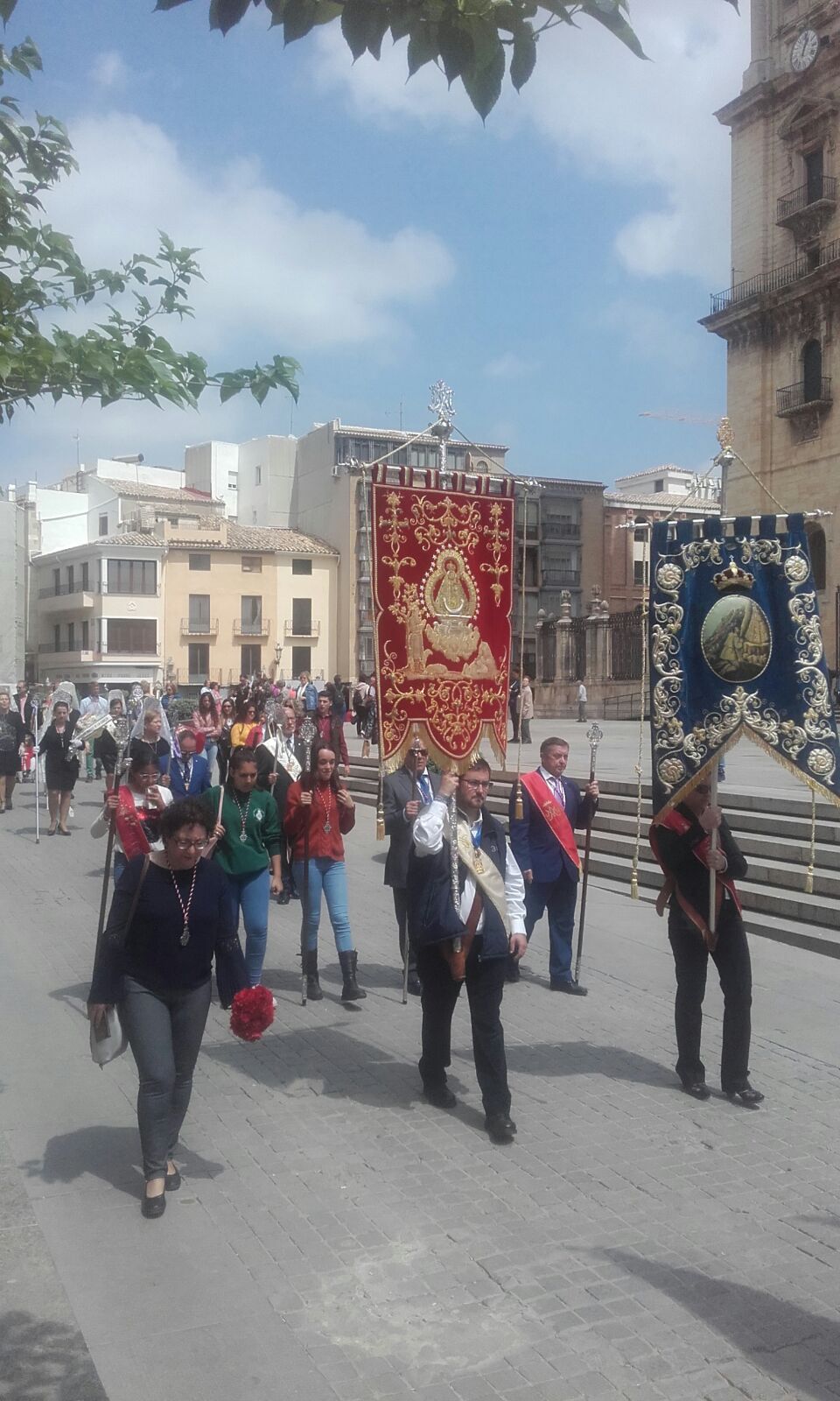 Las cofradías de la Virgen de la Cabeza de Jaén y Colomera han visitado a Nuestro Padre Jesús, la Virgen de la Capilla y la Catedral