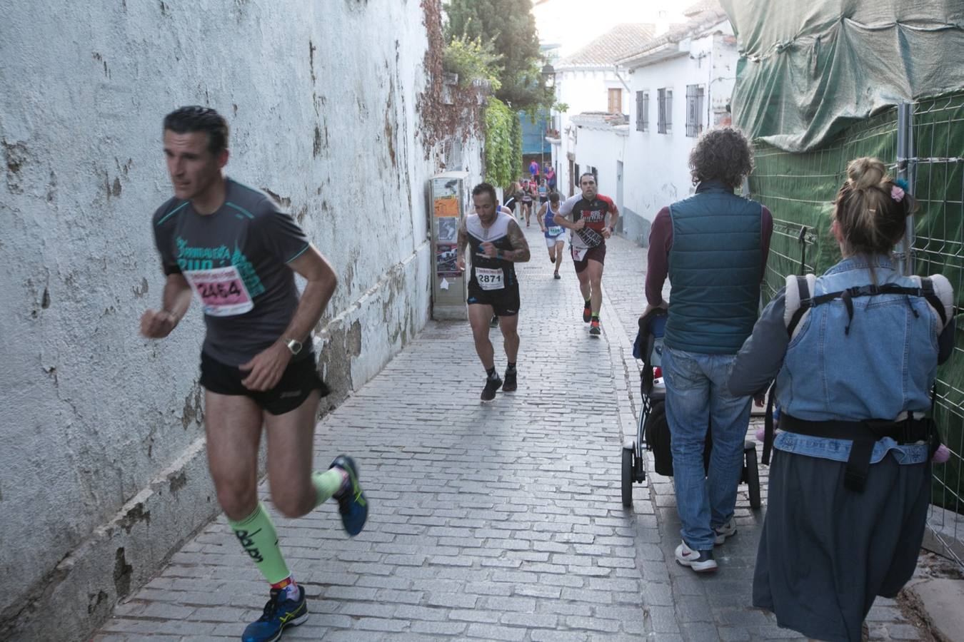 Aquí puedes ver unas maravillosas estampas de la carrera del pasado sábado en Granada