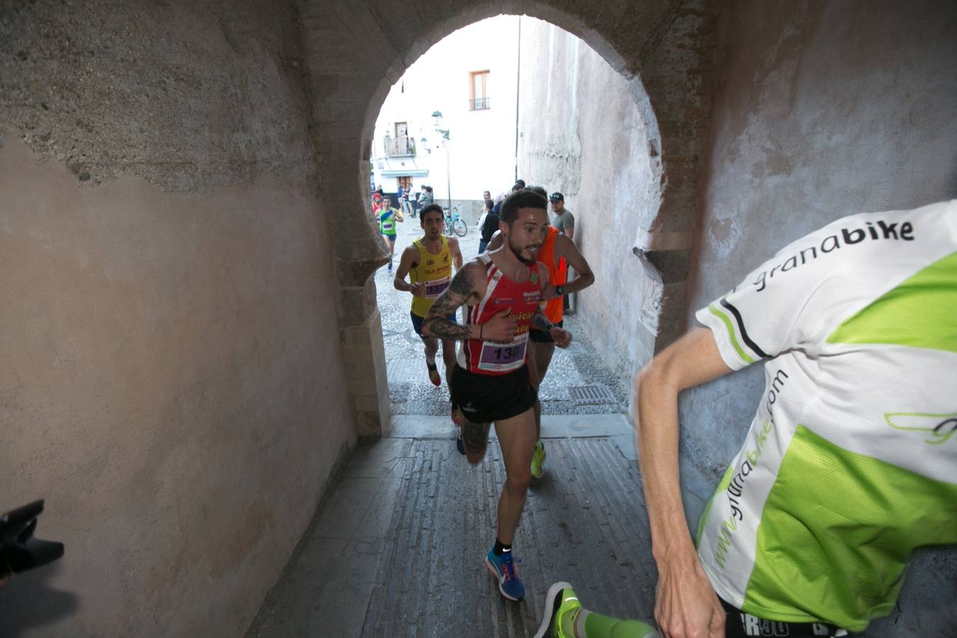 Aquí puedes ver unas maravillosas estampas de la carrera del pasado sábado en Granada