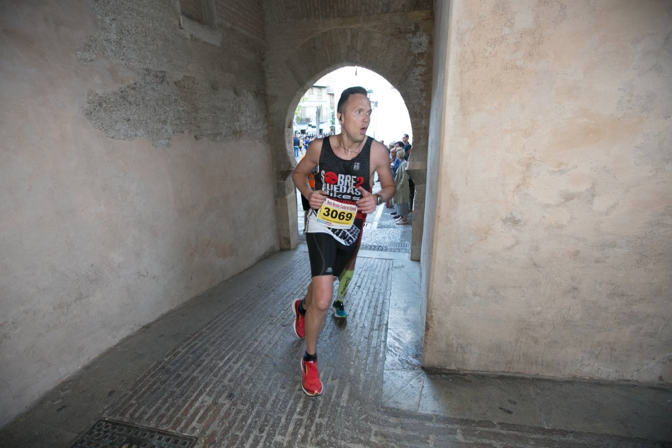 Aquí puedes ver unas maravillosas estampas de la carrera del pasado sábado en Granada