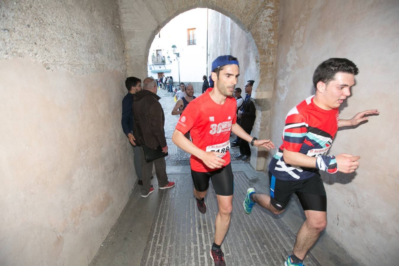 Aquí puedes ver unas maravillosas estampas de la carrera del pasado sábado en Granada