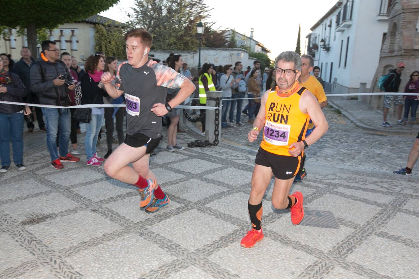 Aquí puedes ver unas maravillosas estampas de la carrera del pasado sábado en Granada