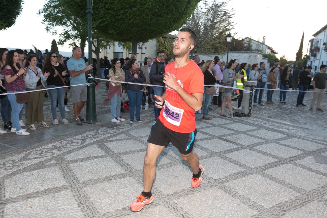 Aquí puedes ver unas maravillosas estampas de la carrera del pasado sábado en Granada