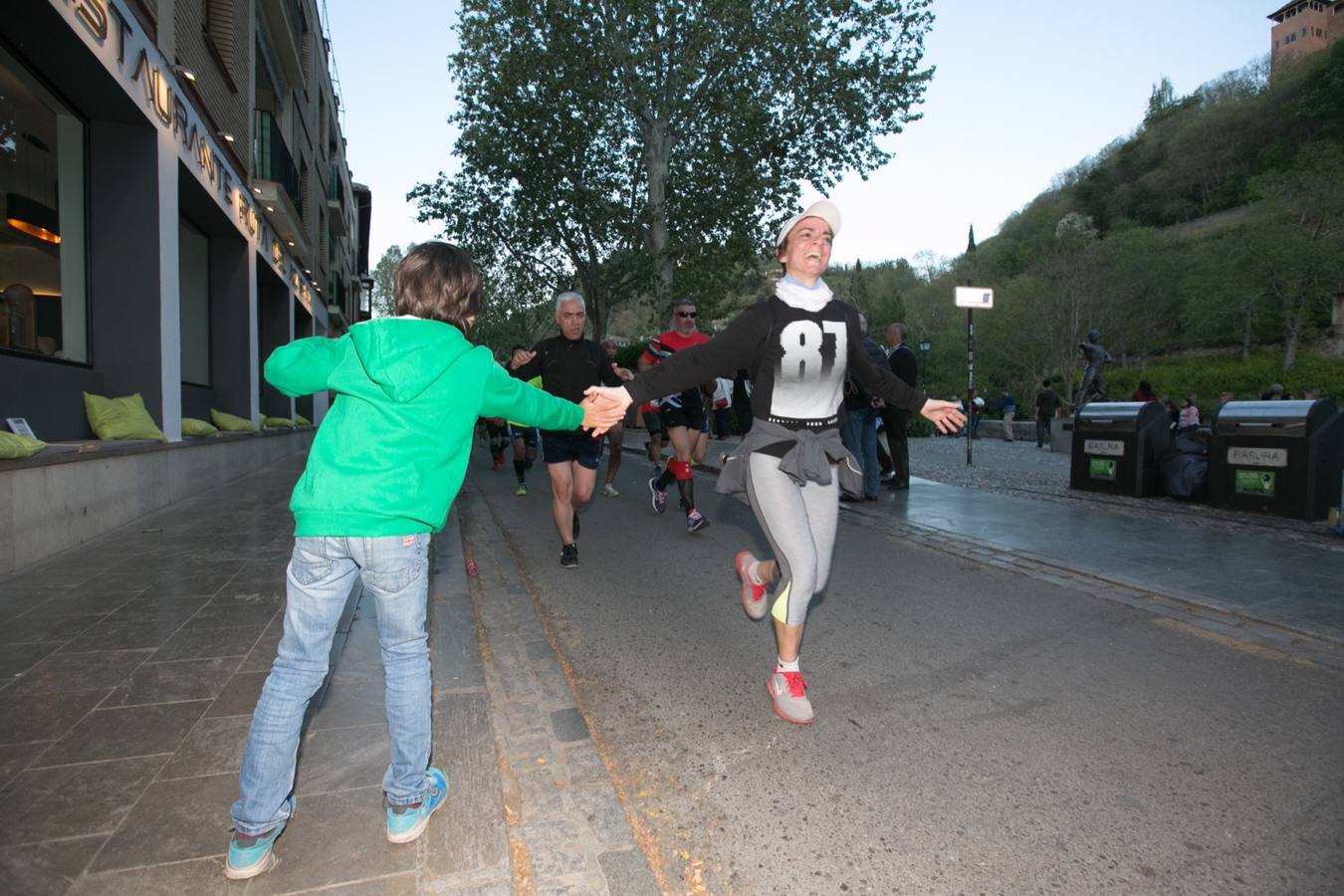 Aquí puedes ver unas maravillosas estampas de la carrera del pasado sábado en Granada