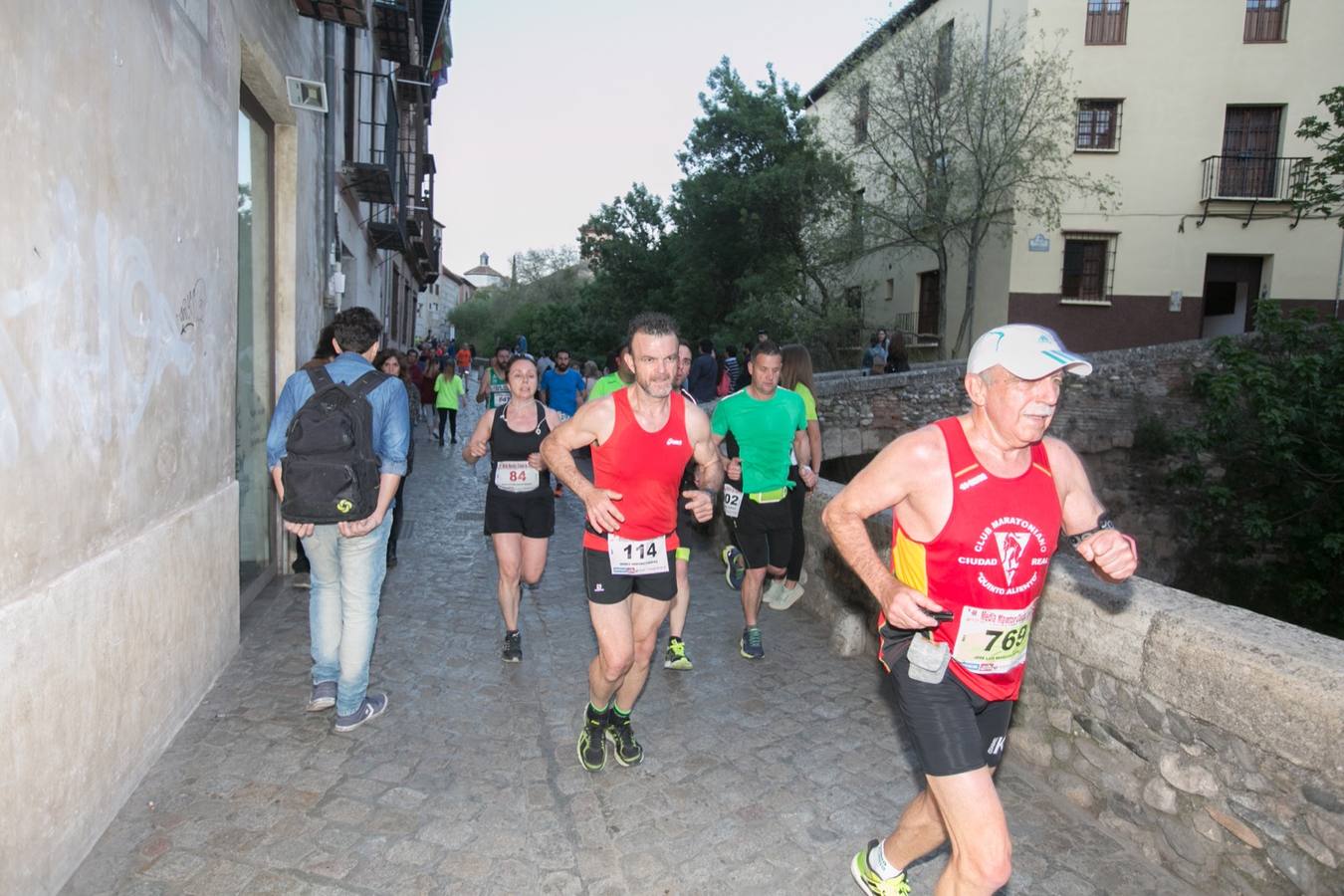 Aquí puedes ver unas maravillosas estampas de la carrera del pasado sábado en Granada