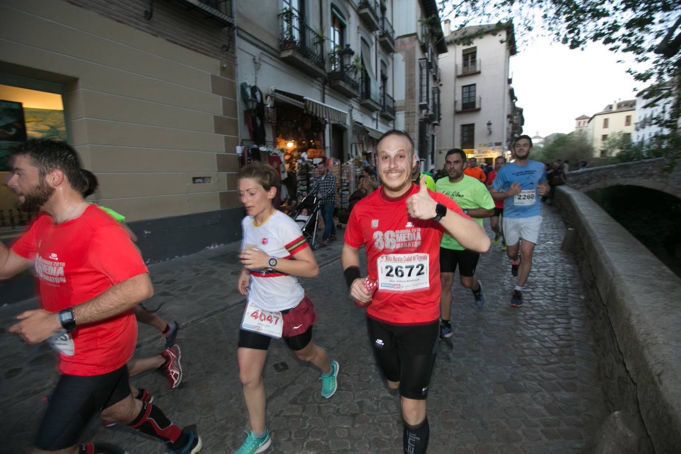 Aquí puedes ver unas maravillosas estampas de la carrera del pasado sábado en Granada