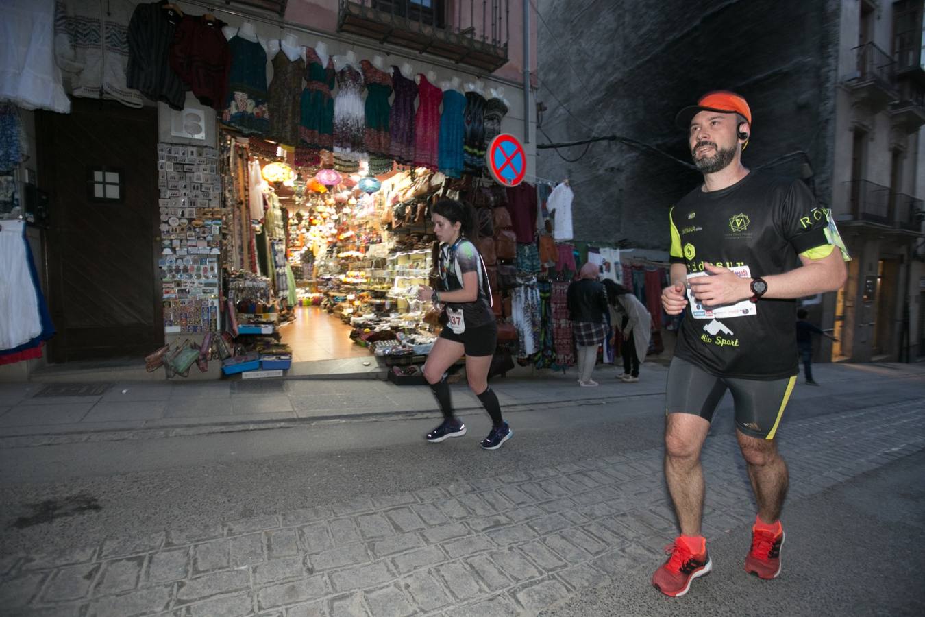 Aquí puedes ver unas maravillosas estampas de la carrera del pasado sábado en Granada