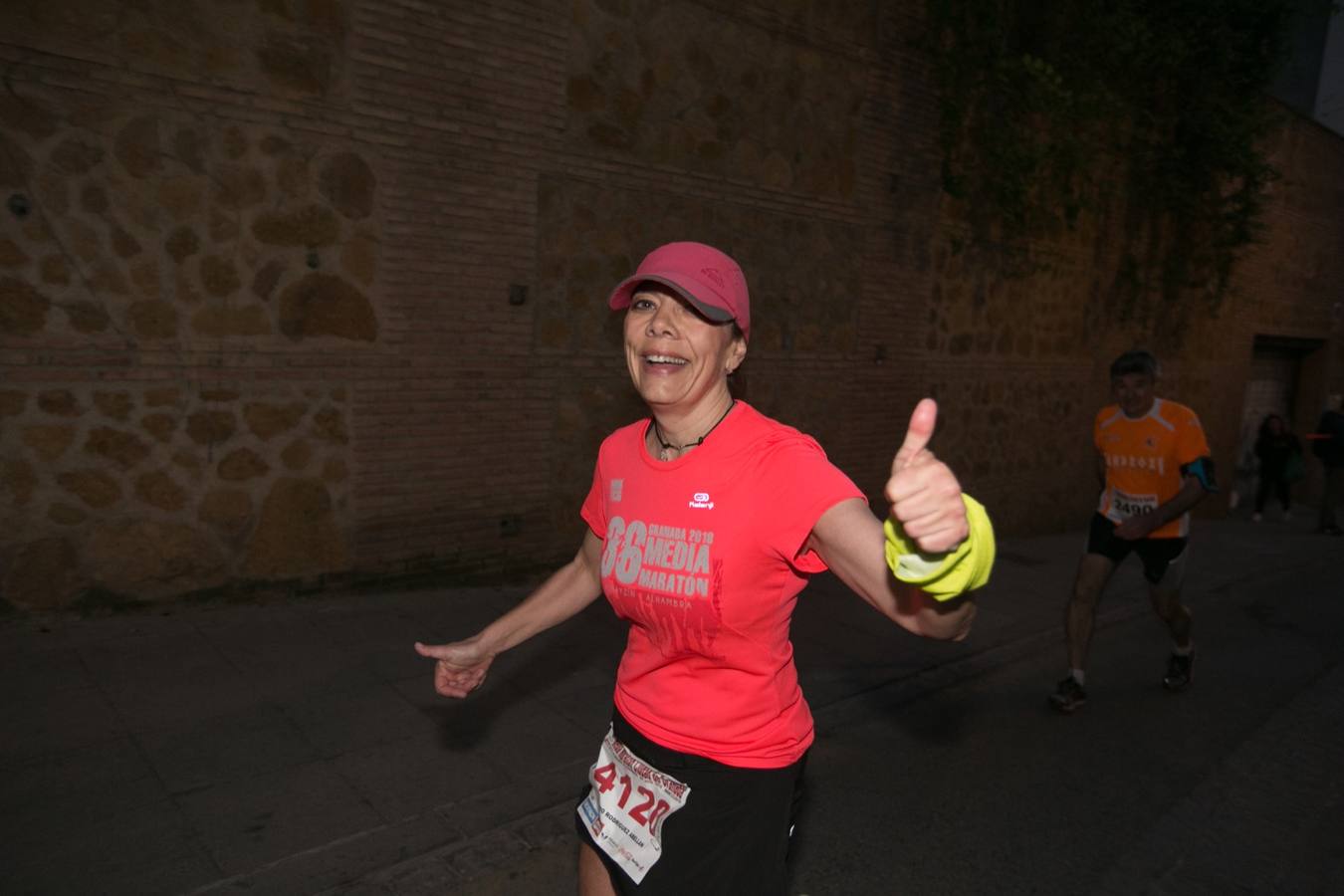 Aquí puedes ver unas maravillosas estampas de la carrera del pasado sábado en Granada