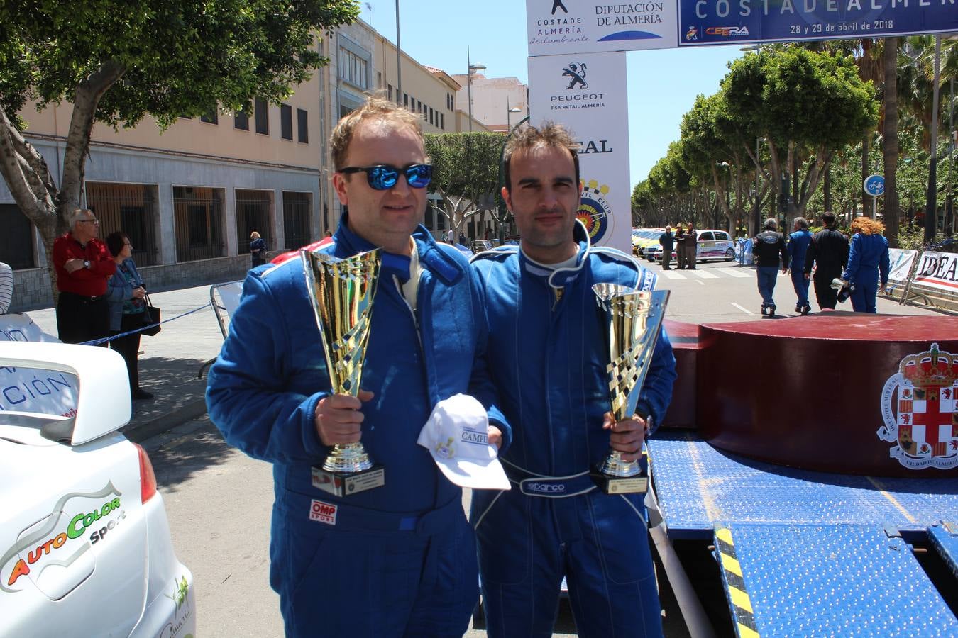 El piloto almeriense gestionó con inteligencia su amplia ventaja para coronarse una vez más como campeón junto a José Crisanto Galán