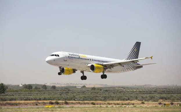 Vueling cancela dos vuelos entre Granada y Barcelona «por ajustes operacionales»