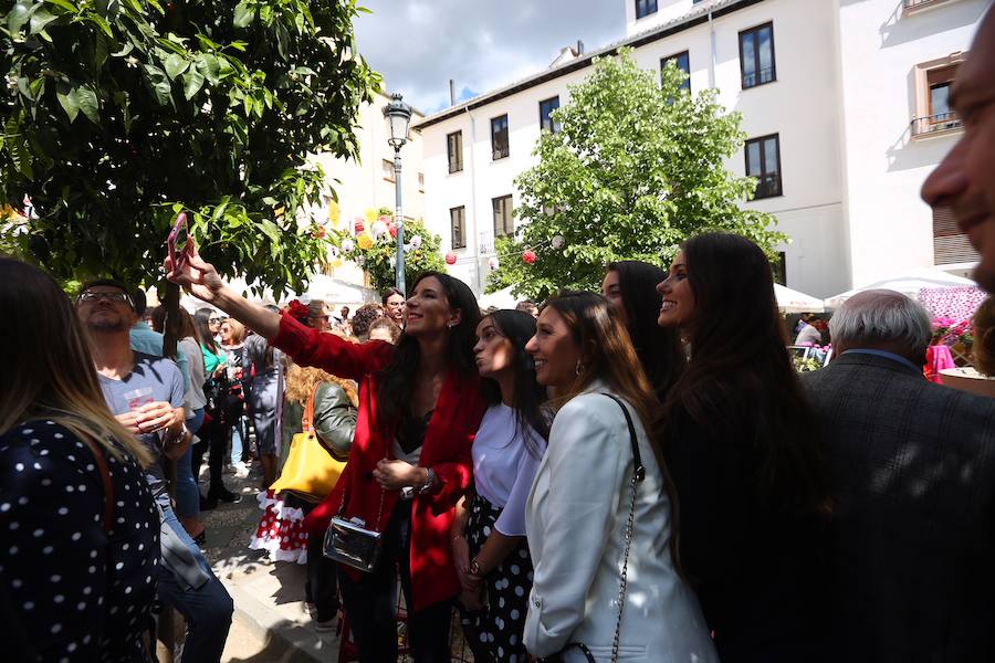 Ambiente en la plaza Carlos Cano.