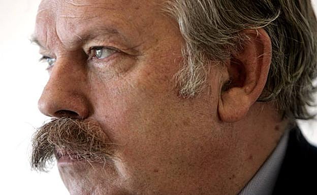 «Héroe televisivo de mi infancia»: los famosos lloran la muerte de José María Íñigo en Twitter