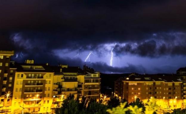 Importante aviso de la AEMET: alerta amarilla por la 'semana de las tormentas'