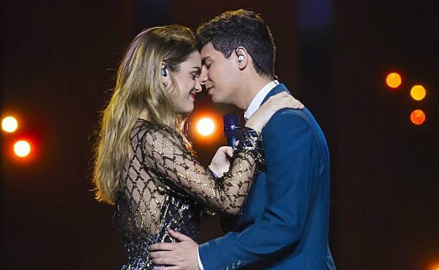 La reacción de un niño de seis años al conocer a Amaia y Alfred