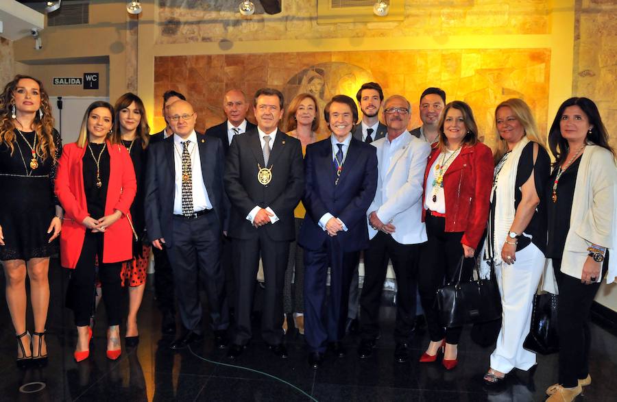 «Si es bonito vivir en Linares, más bonito es volver», ha dicho el artista, quien ha destacado su estrecha relación con la ciudad que lo vio nacer